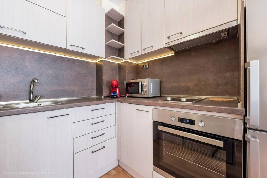 וארנה Bright Place Next To Grand Mall מראה חיצוני תמונה